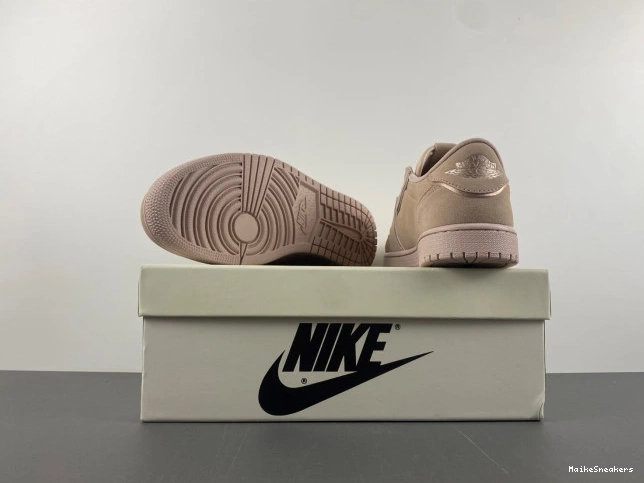 MaikeSneakers 1 Beige AO1935-204 NS Particle Low Jordan Retro 0710